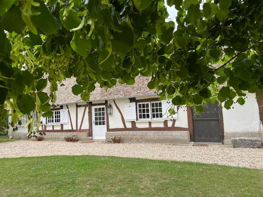 Le Colombage, Jolie Longere Pres De Giverny Eure Hardencourt-Cocherel Exteriör bild